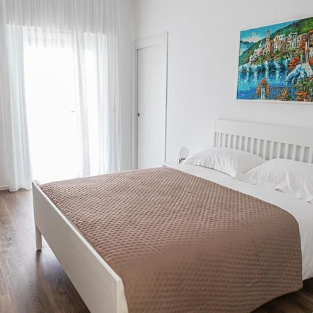 Melo 48 Bed and Breakfast Bari Buitenkant foto